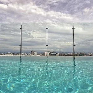 https://courtyard-by-marriott-santo-domingo-piantini.comcaribbean.com